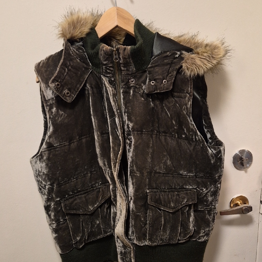 Old Navy Green Velvet Vest with Faux Fur
